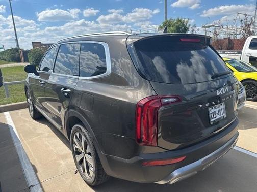 2022 Kia Telluride S