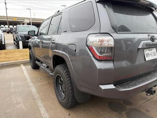 2020 Toyota 4Runner SR5