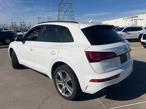 2025 Audi Q5 45 S line quattro Premium