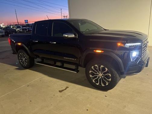 2024 GMC Canyon Denali