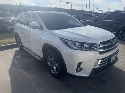 2019 Toyota Highlander Limited Platinum