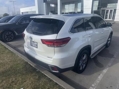 2019 Toyota Highlander Limited Platinum