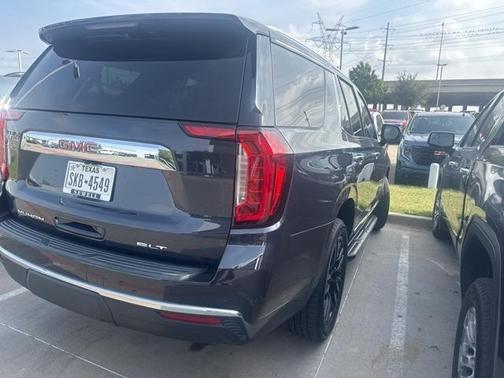 2023 GMC Yukon SLT