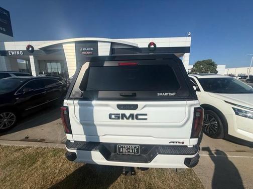 2025 GMC Sierra 2500 AT4