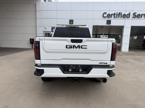 2025 GMC Sierra 2500 AT4
