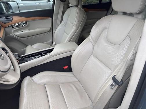 2020 Volvo XC90 T6 Inscription 7 Passenger
