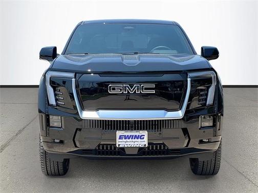 2025 GMC Sierra EV Denali