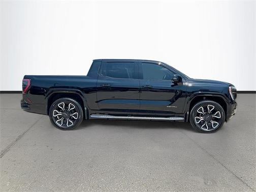 2025 GMC Sierra EV Denali