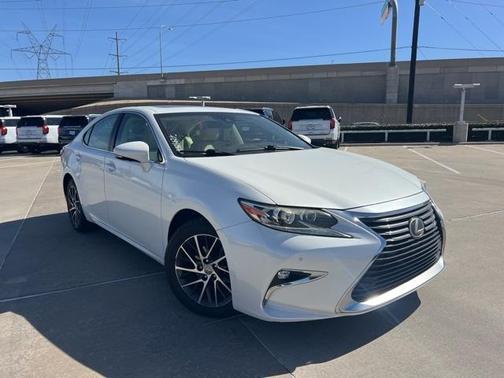2017 Lexus ES 350 Base