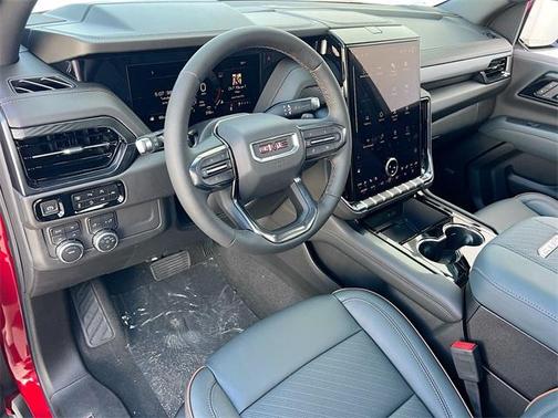 2025 GMC Yukon AT4