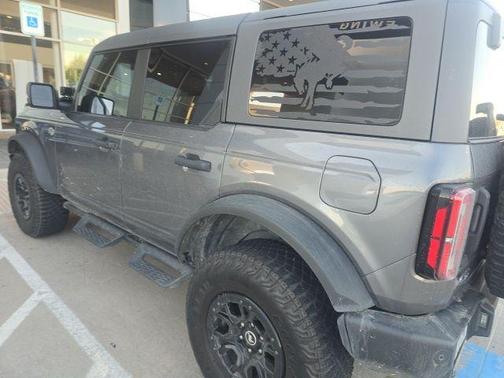 Carbonized Gray Metallic 2023 Ford Bronco Wildtrak