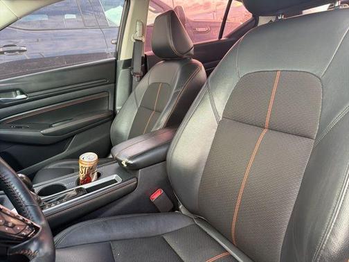 Black 2019 Nissan Altima 2.5 SR