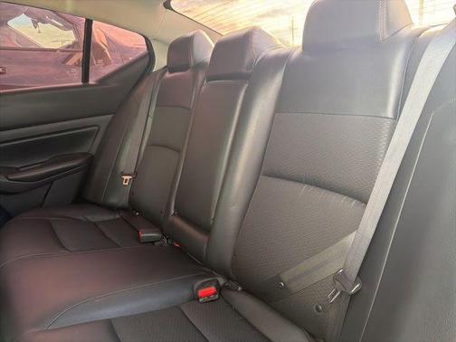 Black 2019 Nissan Altima 2.5 SR