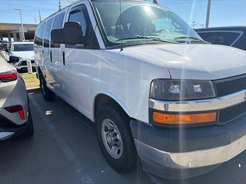 2017 Chevrolet Express 2500 LT