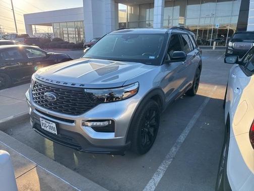 2024 Ford Explorer ST-Line