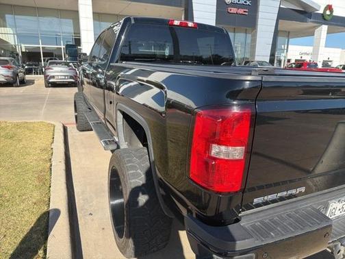 2017 GMC Sierra 2500 SLT