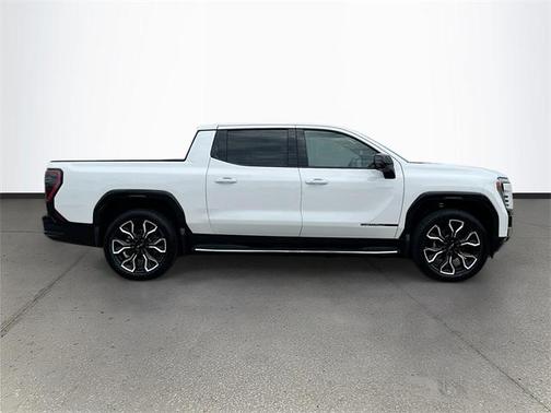 2025 GMC Sierra EV Denali