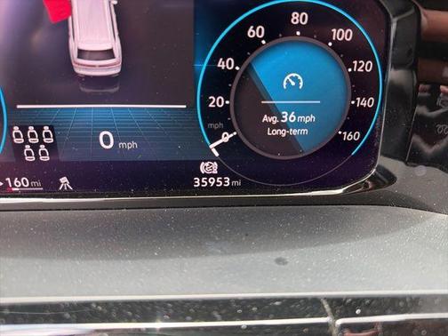 Deep Black Pearl Effect 2024 Volkswagen Atlas 2.0T SE w/Technology