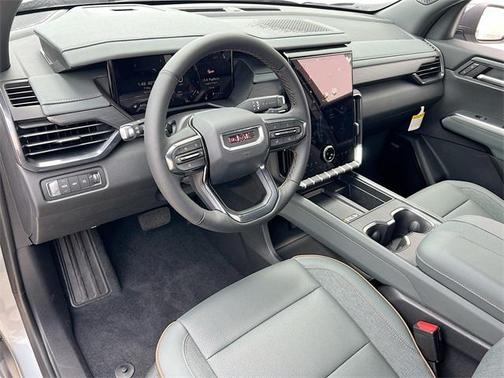 2025 GMC Acadia AT4