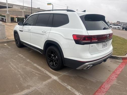 2024 Volkswagen Atlas 2.0T Peak Edition SE w/Technology