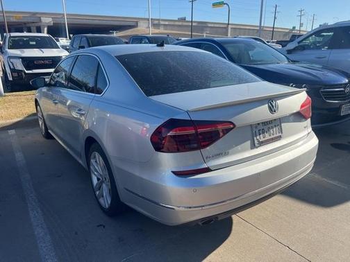 2018 Volkswagen Passat 2.0T SE w/ Technology