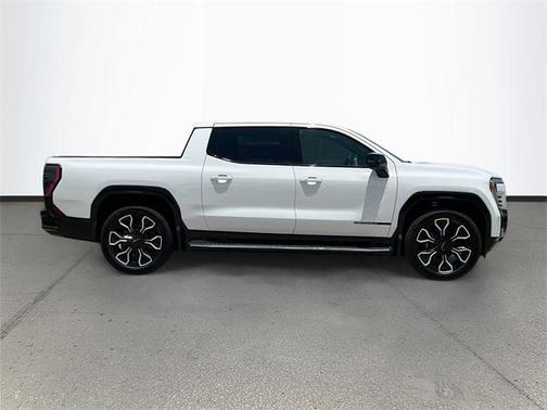 2025 GMC Sierra EV Denali
