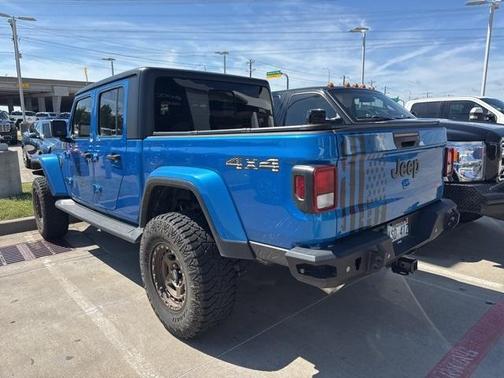2022 Jeep Gladiator Sport