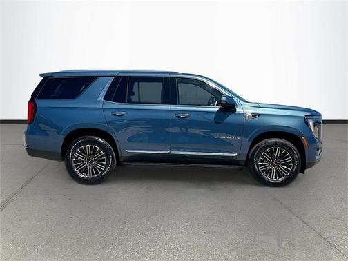 2025 GMC Yukon Elevation