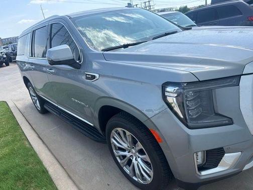 Sterling 2023 GMC Yukon XL Denali