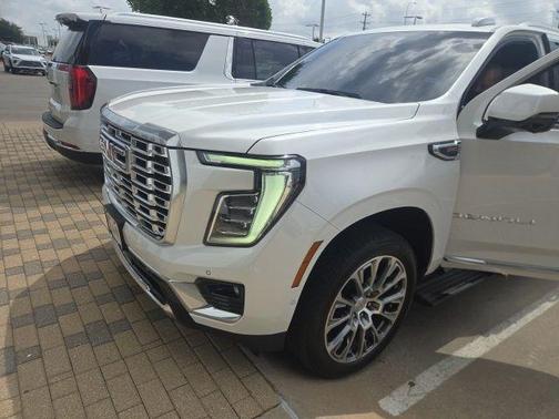 White Frost Tri-Coat 2025 GMC Yukon Denali