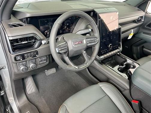 2025 GMC Yukon XL AT4