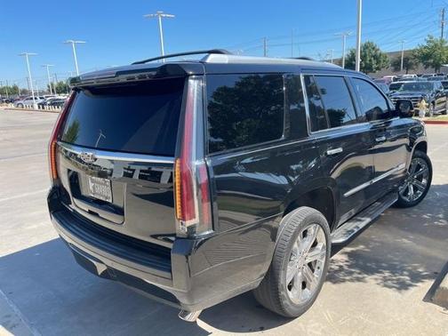 2016 Cadillac Escalade Luxury