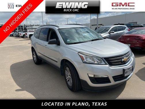 Silver Ice Metallic 2017 Chevrolet Traverse LS