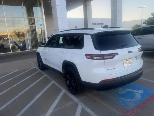 2021 Jeep Grand Cherokee L Laredo
