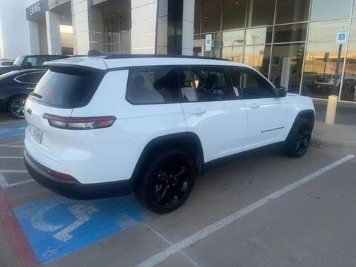 2021 Jeep Grand Cherokee L Laredo