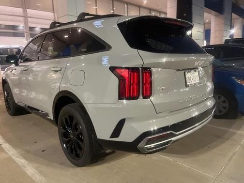 2022 Kia Sorento SX