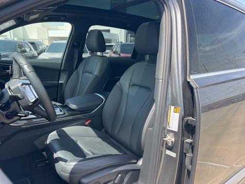 Samurai Gray Metallic 2025 Audi Q7 55 Premium Plus