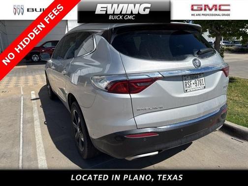 2022 Buick Enclave Essence