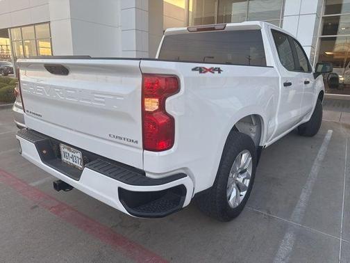 2025 Chevrolet Silverado 1500 Custom