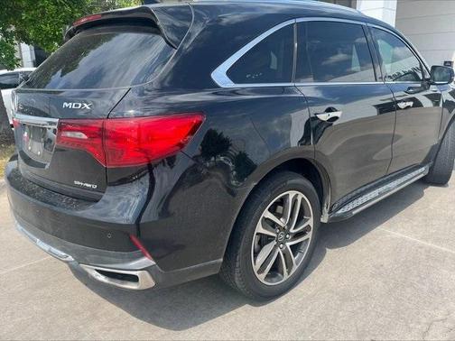2017 Acura MDX 3.5L w/Advance Package