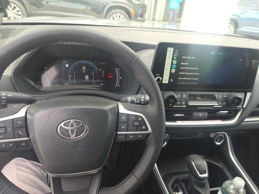 Gray 2026 Toyota Grand Highlander LE