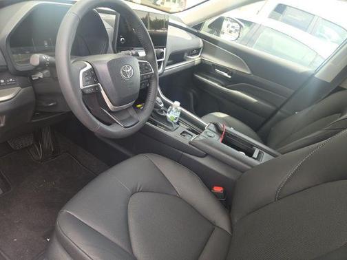 Gray 2026 Toyota Grand Highlander LE