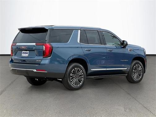 2025 GMC Yukon Elevation