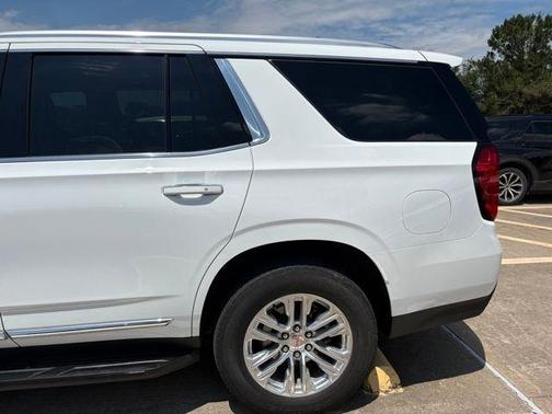 Summit White 2024 GMC Yukon SLT