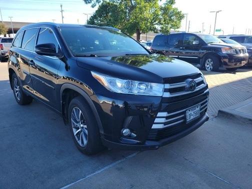 2018 Toyota Highlander SE