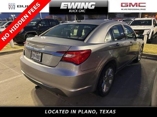 2013 Chrysler 200 Touring