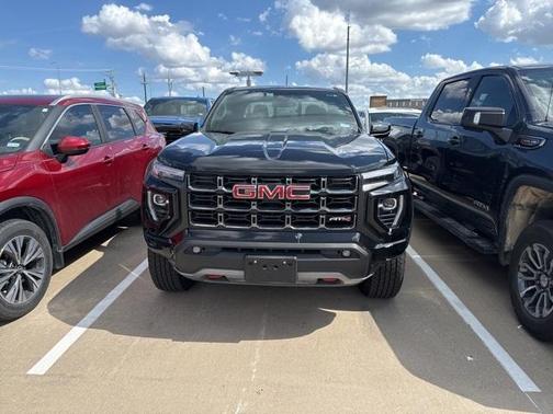 2023 GMC Canyon AT4