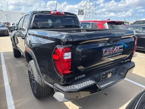 2023 GMC Canyon AT4