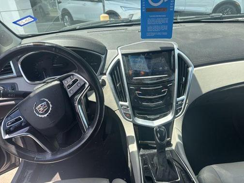 Radiant Silver Metallic 2016 Cadillac SRX Luxury Collection