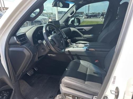 2023 Lexus LX 600 F SPORT